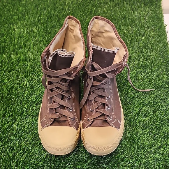 Converse Brown Canvas High-Top Sneakers - Picture 1 of 7